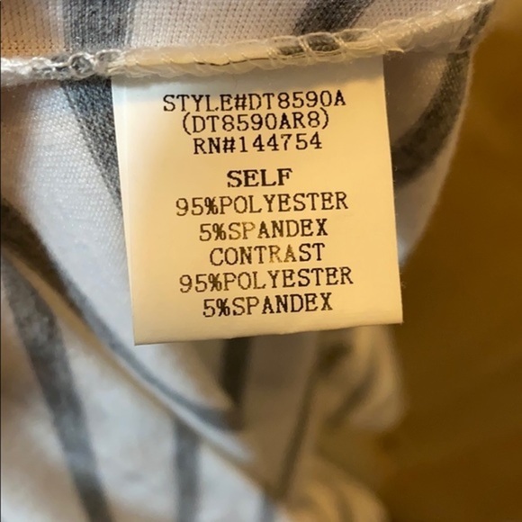 T-Shirt - Picture 6 of 6